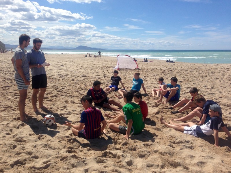 Mathieu et Pierre ont organisé l'opération "Beach Soccer"